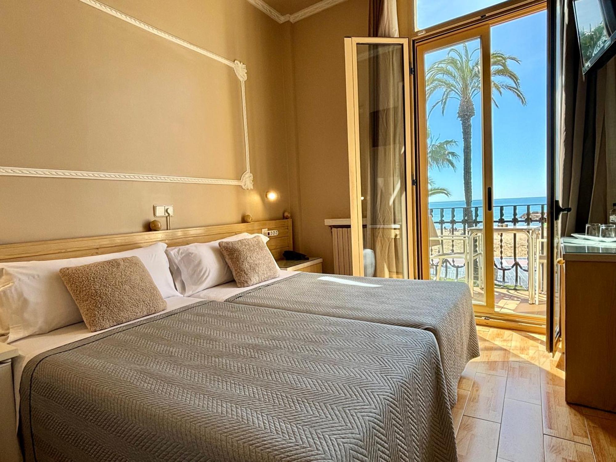 Hotel Celimar Sitges Kültér fotó